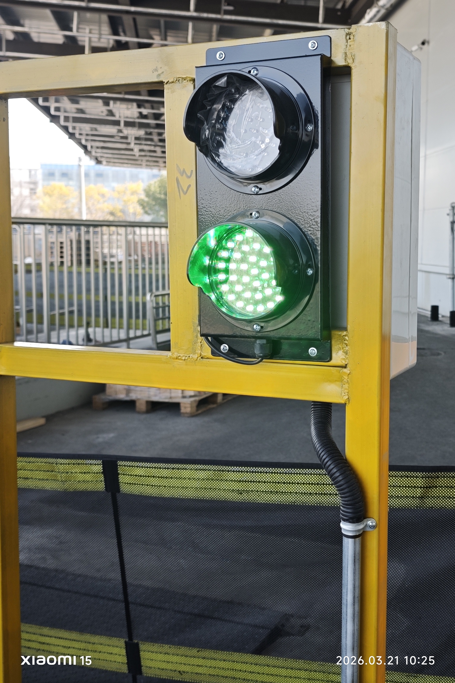 635990c0bc23d8e1b9376a14b0e6b3b2 